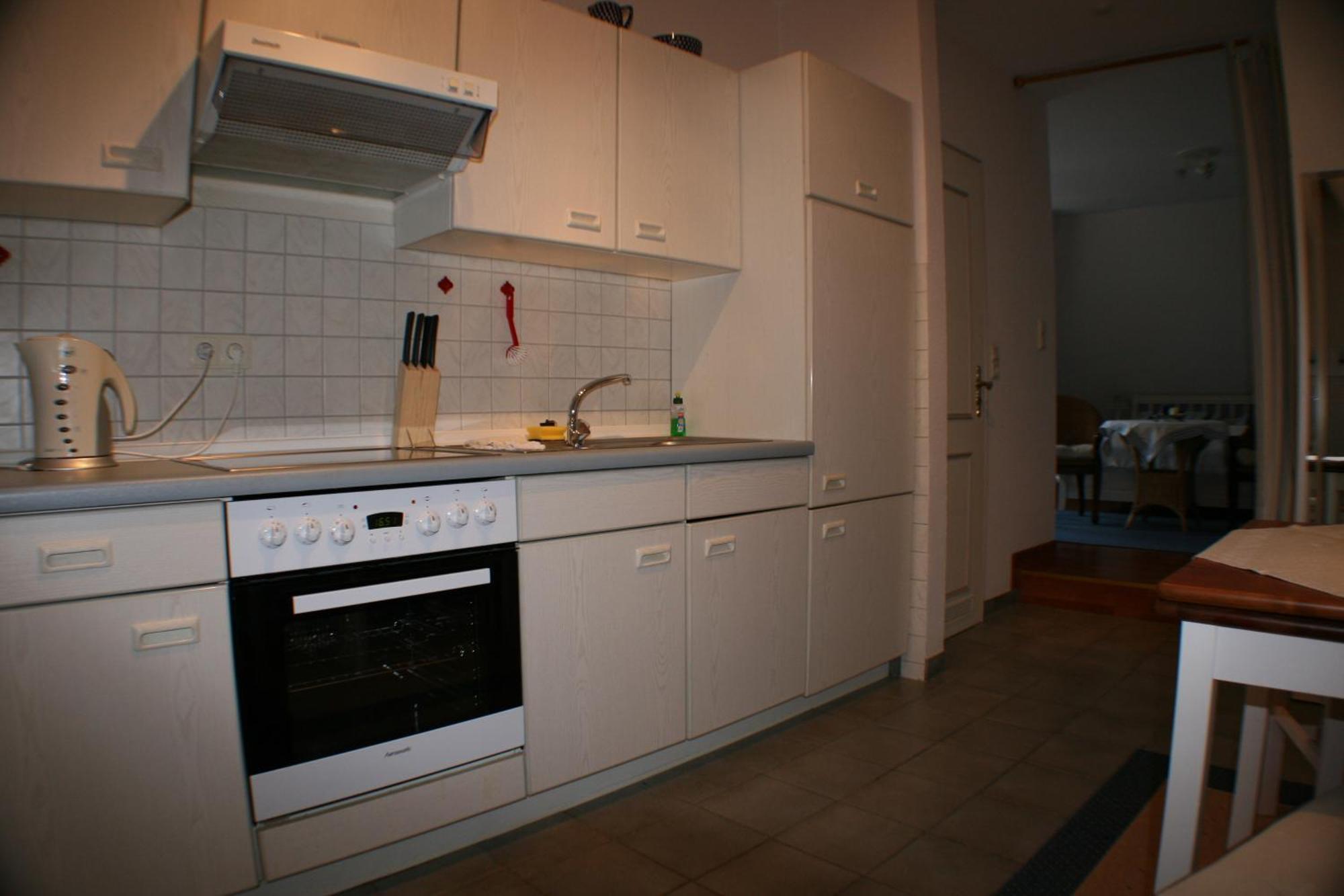 Ferienwohnungen Im Hotel Garni Zur Post Utersum Bilik gambar